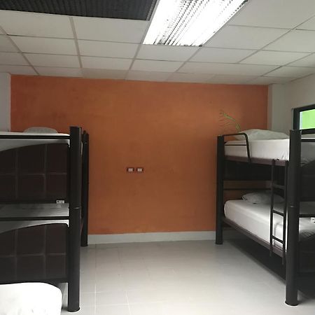 Hostel Mundo Maya Cancun Ngoại thất bức ảnh