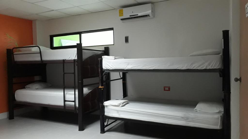 Hostel Mundo Maya Cancun Ngoại thất bức ảnh